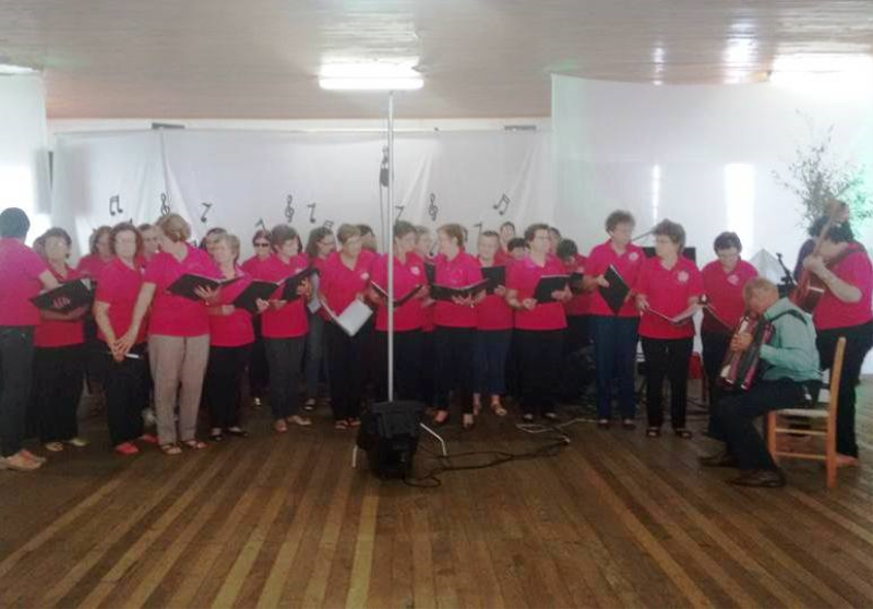 Grupo das Rosas participou de Encontro de Canto e Coral